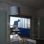 Casa Il Delfino Aci Castello