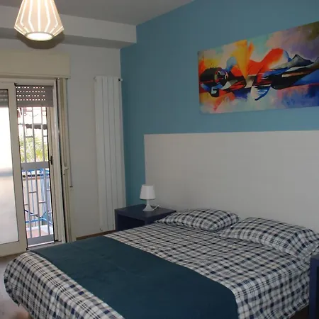 Casa Il Delfino * Aci Castello