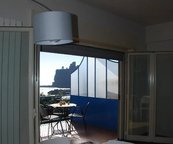 Casa Il Delfino Aci Castello