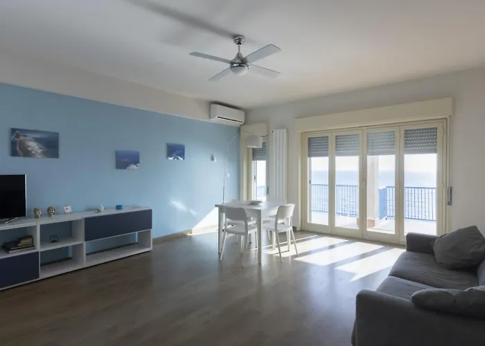 Appartement Casa Il Delfino Aci Castello